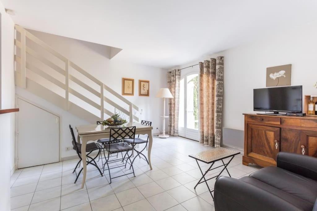 Domaine De Beaumont Villa Agde Exteriör bild